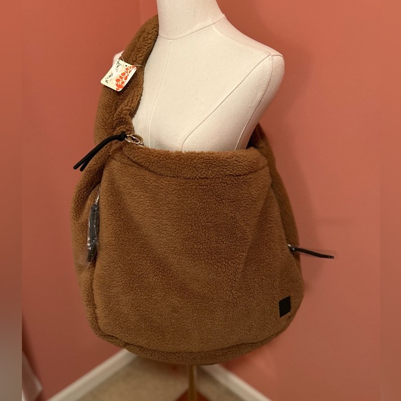NWT!  Free People Movement bag - Picture 1 of 12